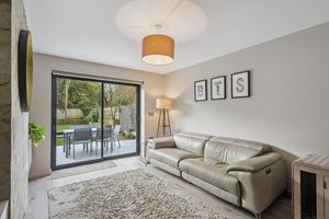 Sitting room- click for photo gallery